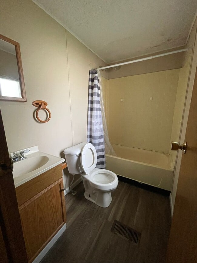 Foto del edificio - 3 Bed 2 Bath Home For Rent