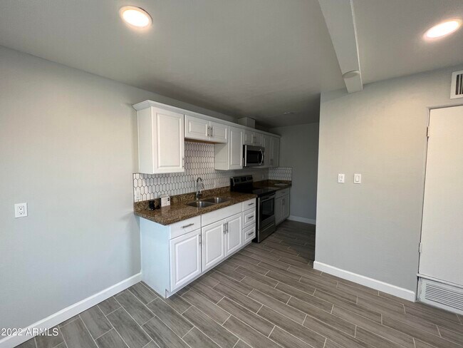 Foto del edificio - 2534 N 28th St