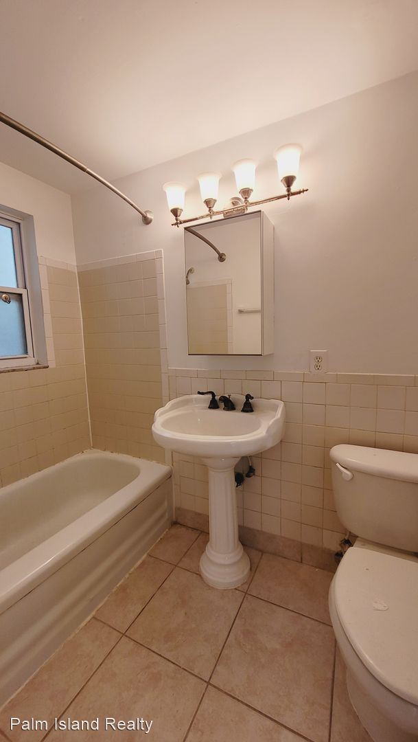 Foto del edificio - 1 br, 1 bath House - 4500 Dr. Martin Luthe...