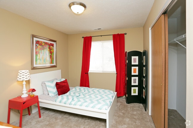 Fox Valley Apartments Apartments - 3920 N 104th Ct Omaha, NE