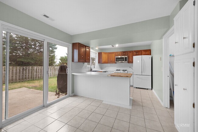 Foto del edificio - 309 Thistle Dr