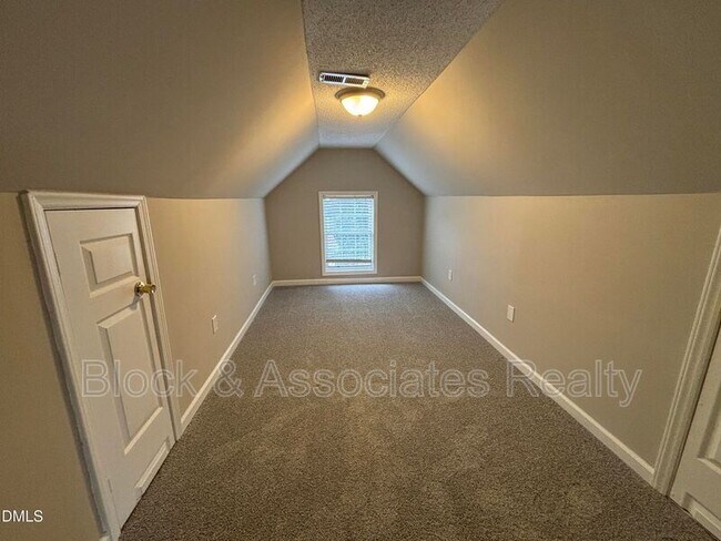 Foto del edificio - 4005 Toccopola St