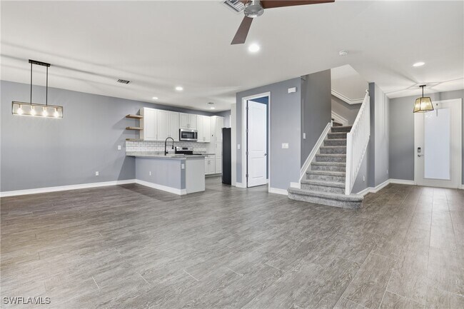 Foto del edificio - 7894 Bristol Cir