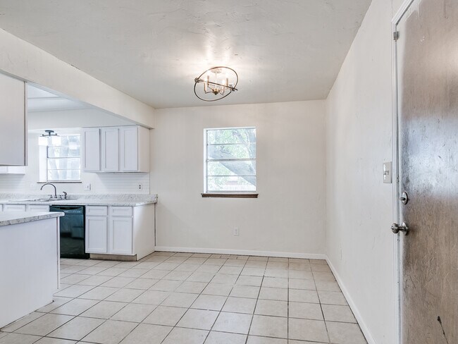 Foto del edificio - 3300 SW 40th St