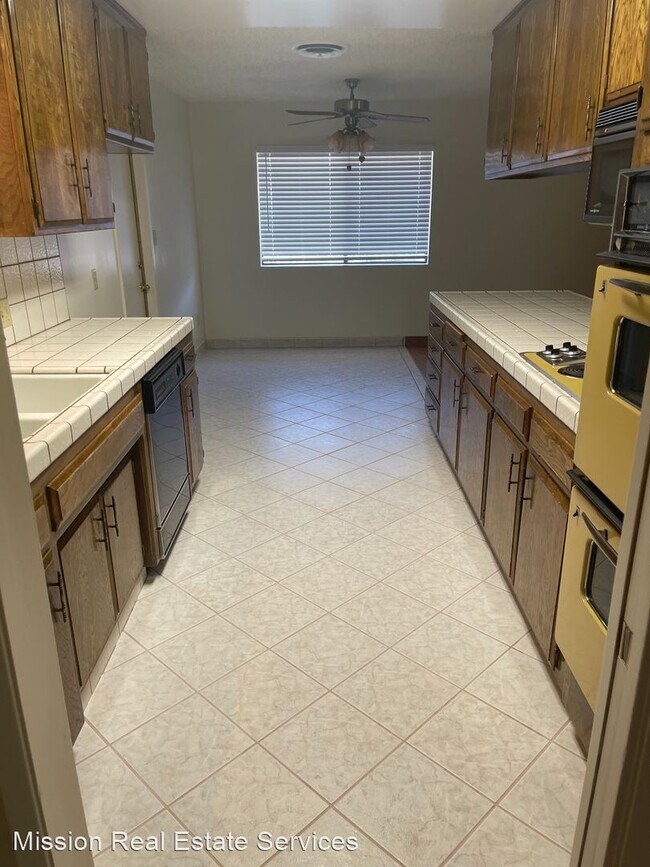 Building Photo - 3 br, 2 bath House - 6509 Yakima Way