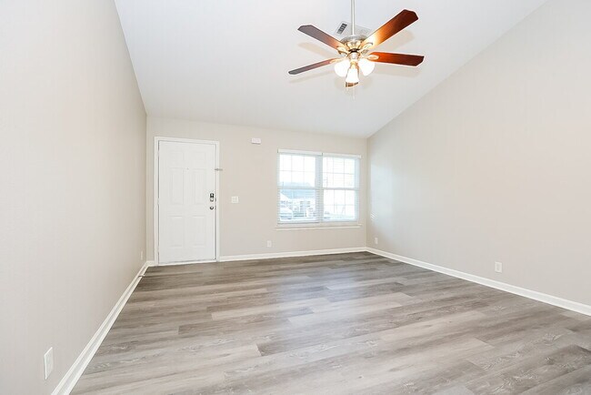 Foto del edificio - 7552 W Winchester Dr