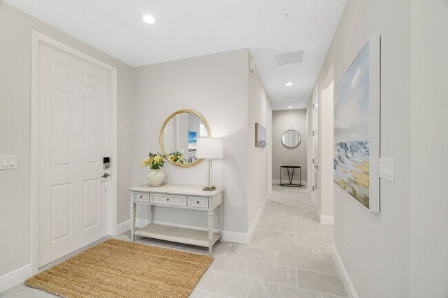 Foto del edificio - 2-Bed First Floor Home Rental In Gated Community With Amenities