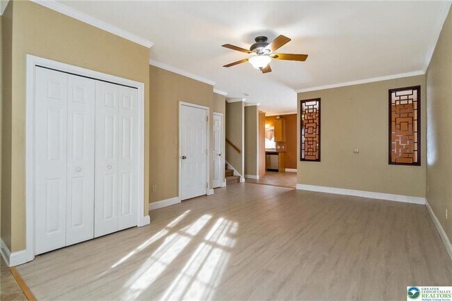 Foto del edificio - 537 Kemmerer Ln