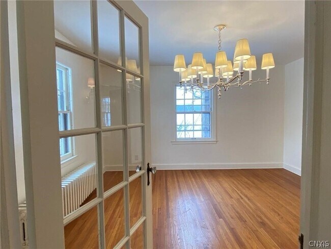 Foto del edificio - 2897 Graffenburg Rd