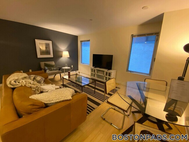 Building Photo - 40 Boylston St