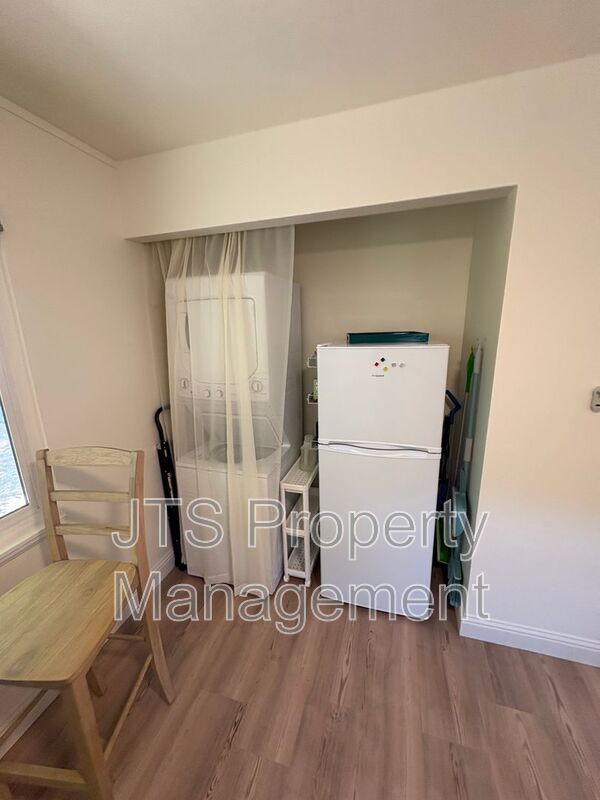 Foto del edificio - 6906 Pin Oak Ct