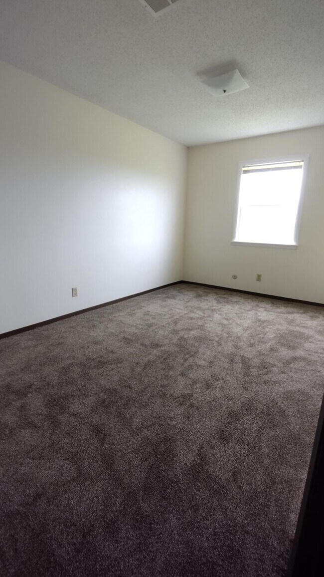 Building Photo - 1263 S Kaskaskia St