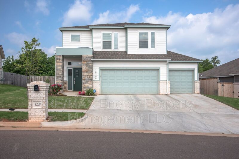 Primary Photo - 18209 Chisholm Creek Farm Ln