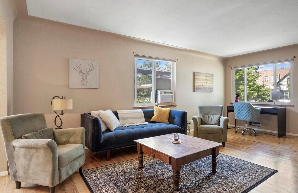 Foto principal - 1746 S Logan St