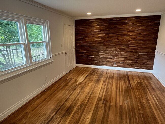 Foto del edificio - 2 Bed Back Unit in Uptown!