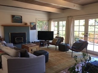 Great room - 598 Northern Ave
