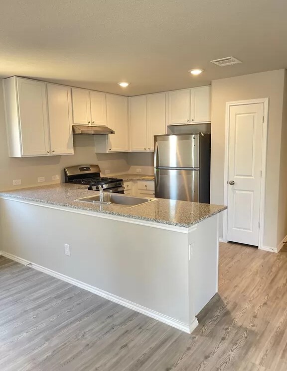 Building Photo - 10538 Varmus Dr