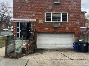 Building Photo - 151-84 17th Rd