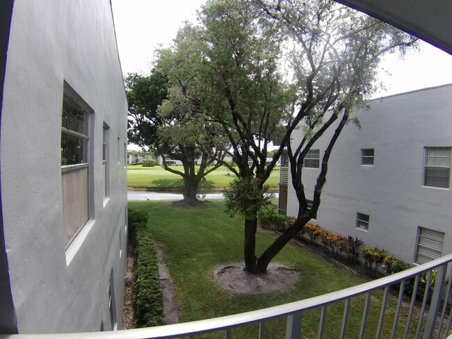 Building Photo - 34 Normandy A