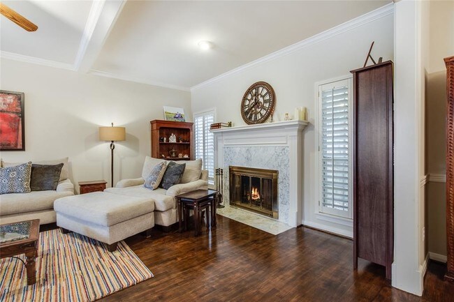 Building Photo - 6003 Valley Forge Dr