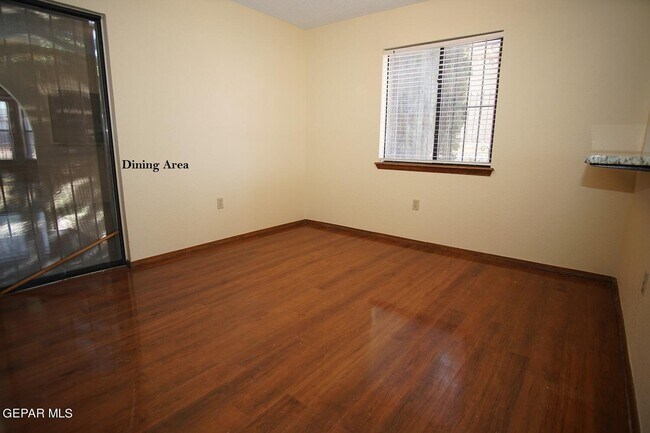 Building Photo - 11728 Bob Mitchell Dr