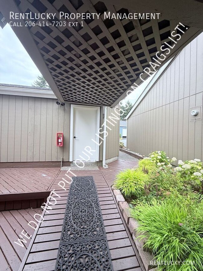 Building Photo - 3221 SW 319th Pl