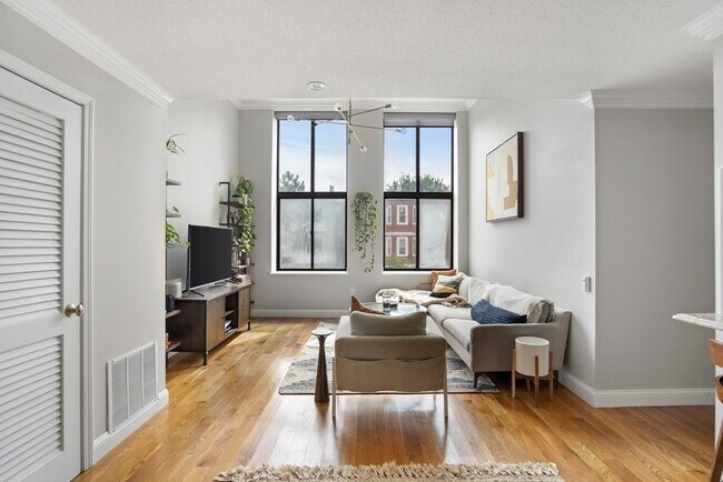 Foto del edificio - 841 Parker St