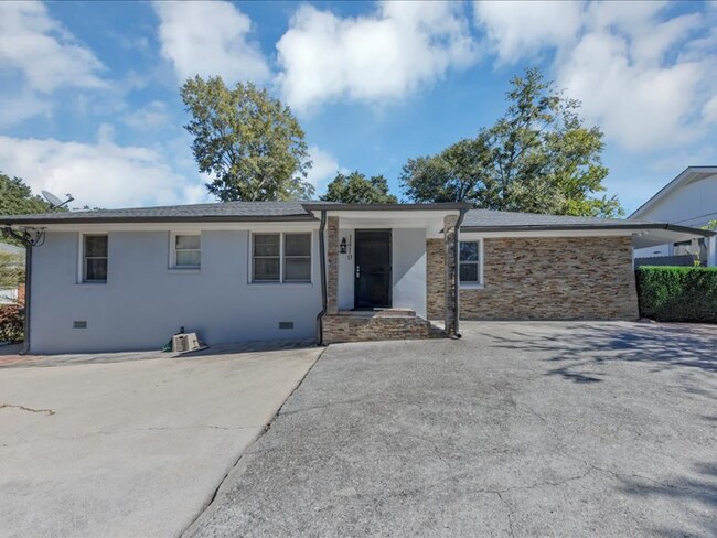 Foto del edificio - 1410 N Druid Hills Rd