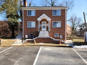 Building Photo - 8201 Houston Ct