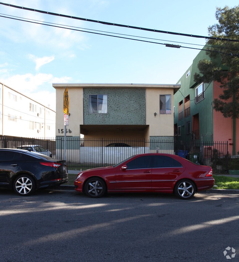 Building Photo - 1556 Mariposa Ave