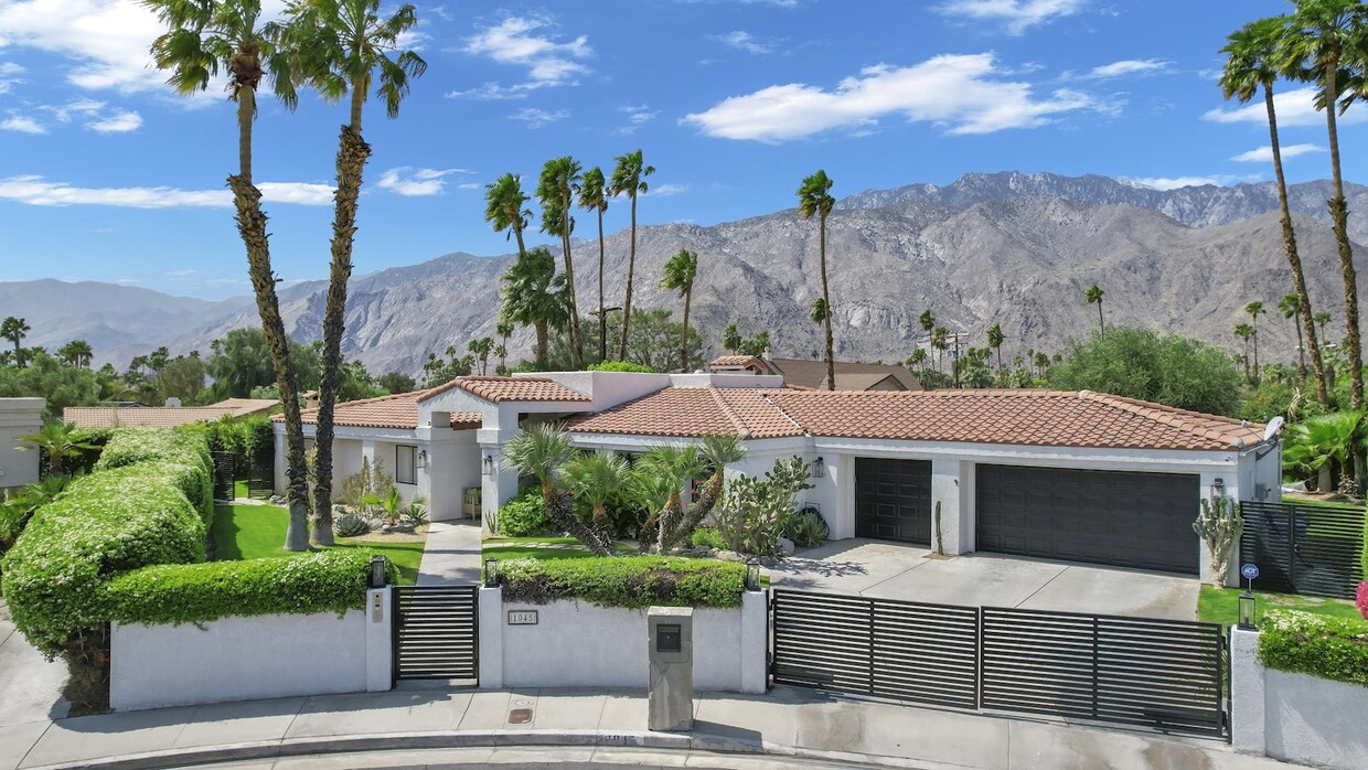 Primary Photo - 1045 E Deepak Rd
