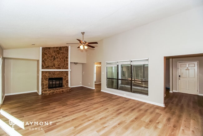 Building Photo - 4726 Butterwick Ln