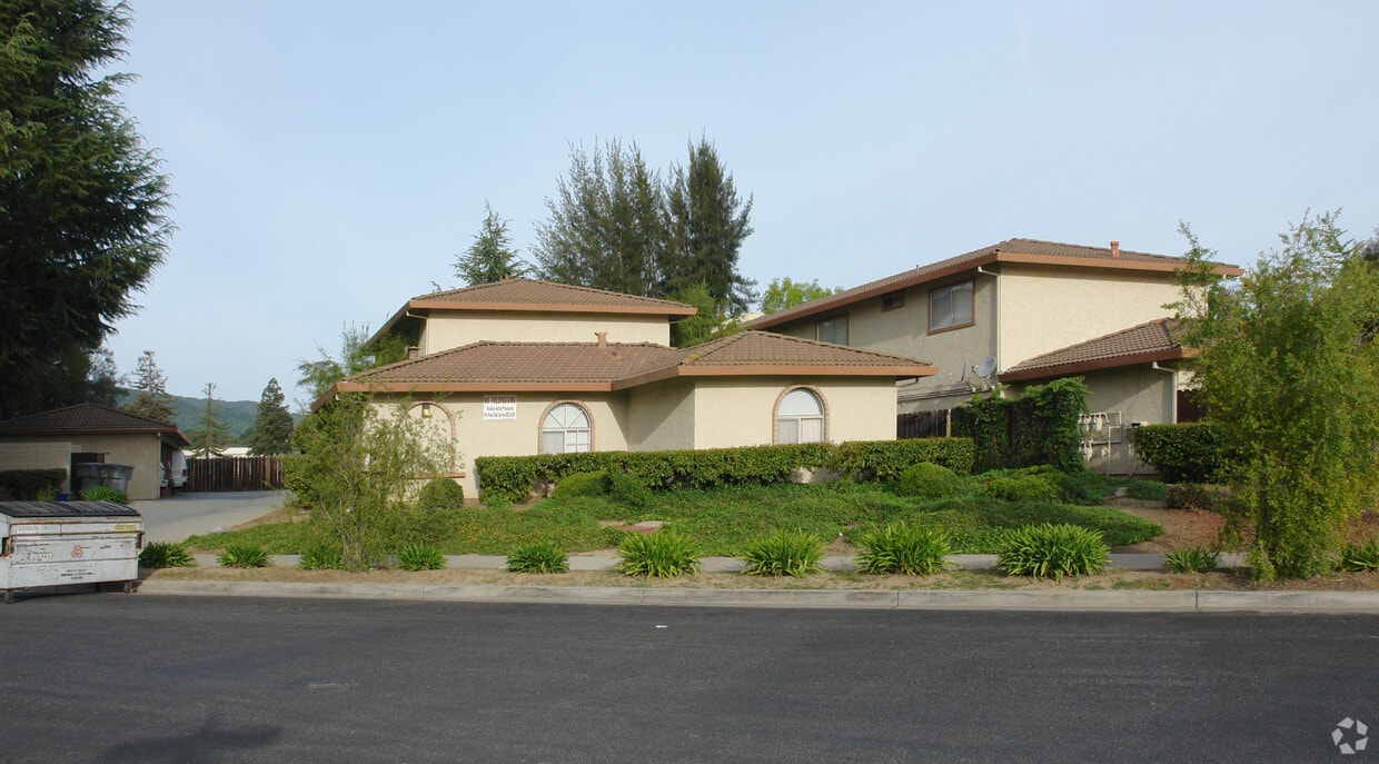 Building Photo - 6855 Princevalle St