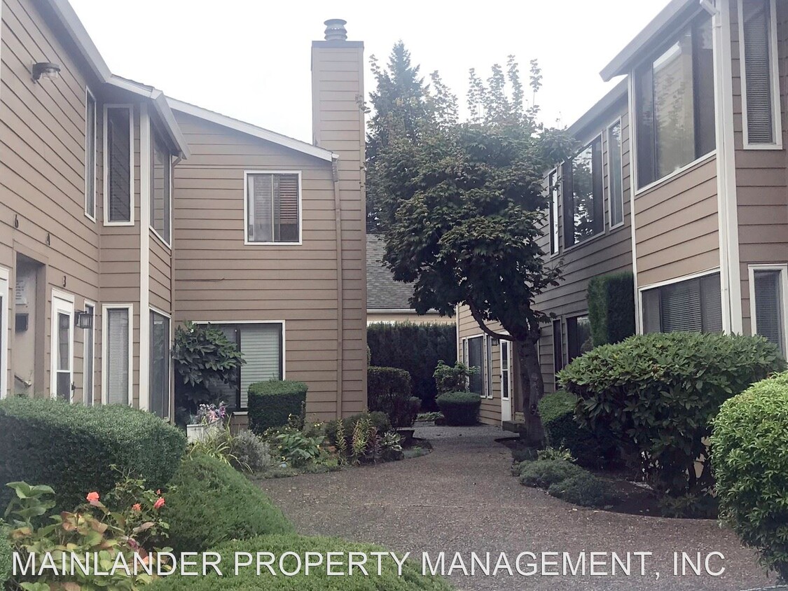 Primary Photo - 2 br, 1 bath House - 1611 SE NEHALEM ST #1