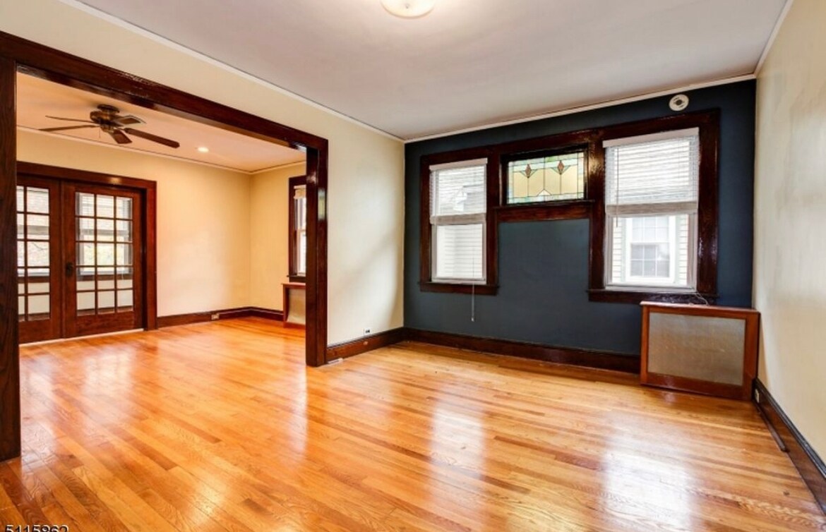 Living Room - 408 Berkeley Ave