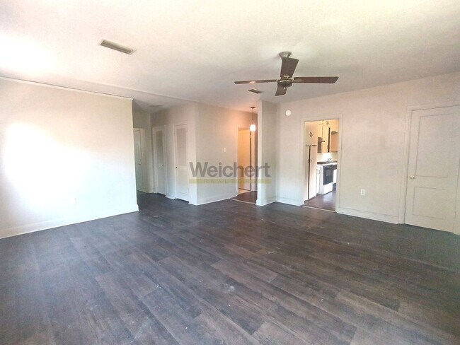 Foto del edificio - Cozy 2Bed/2Bath House