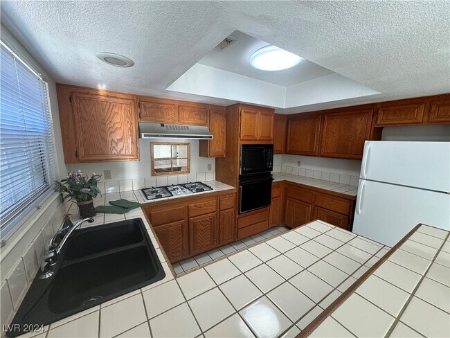 Building Photo - 8701 Nautical Bay Ln