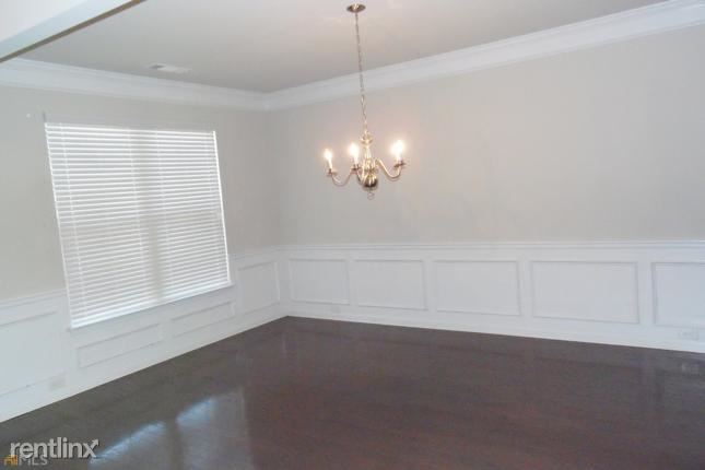 Foto del edificio - 4 br, 4 bath House - 325 R Hinton Chase Pa...