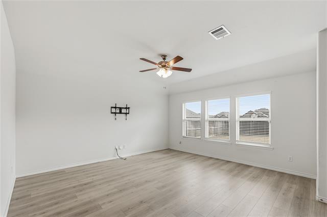 Foto del edificio - 121 Newsom Dr