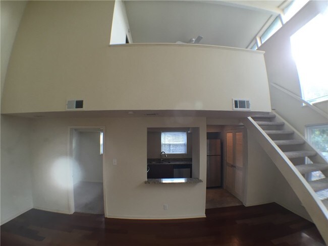 Building Photo - 2706 Cole St