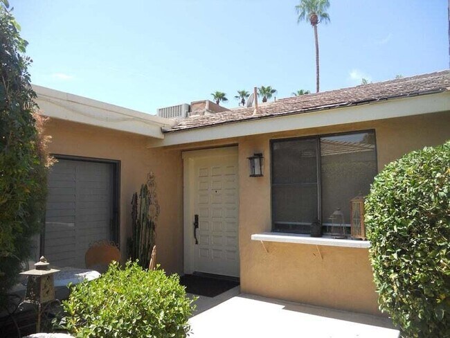 Foto del edificio - 231 Santa Barbara Cir