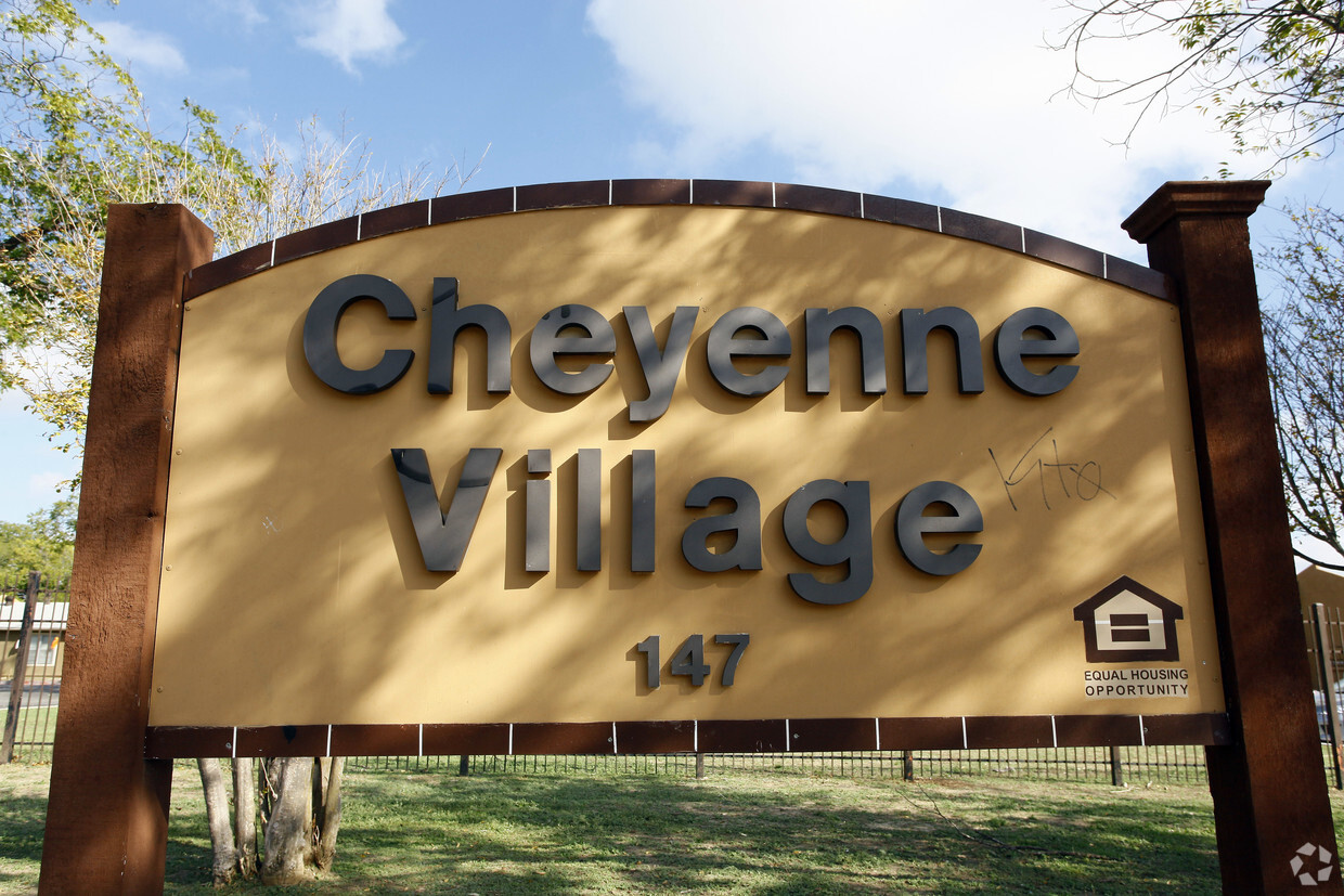 Foto del edificio - Cheyenne Village Apartments