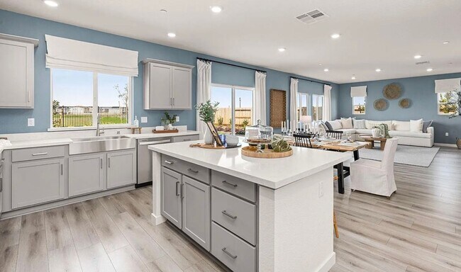 Foto del edificio - Spectacular New 5/3 Bath Available Now!