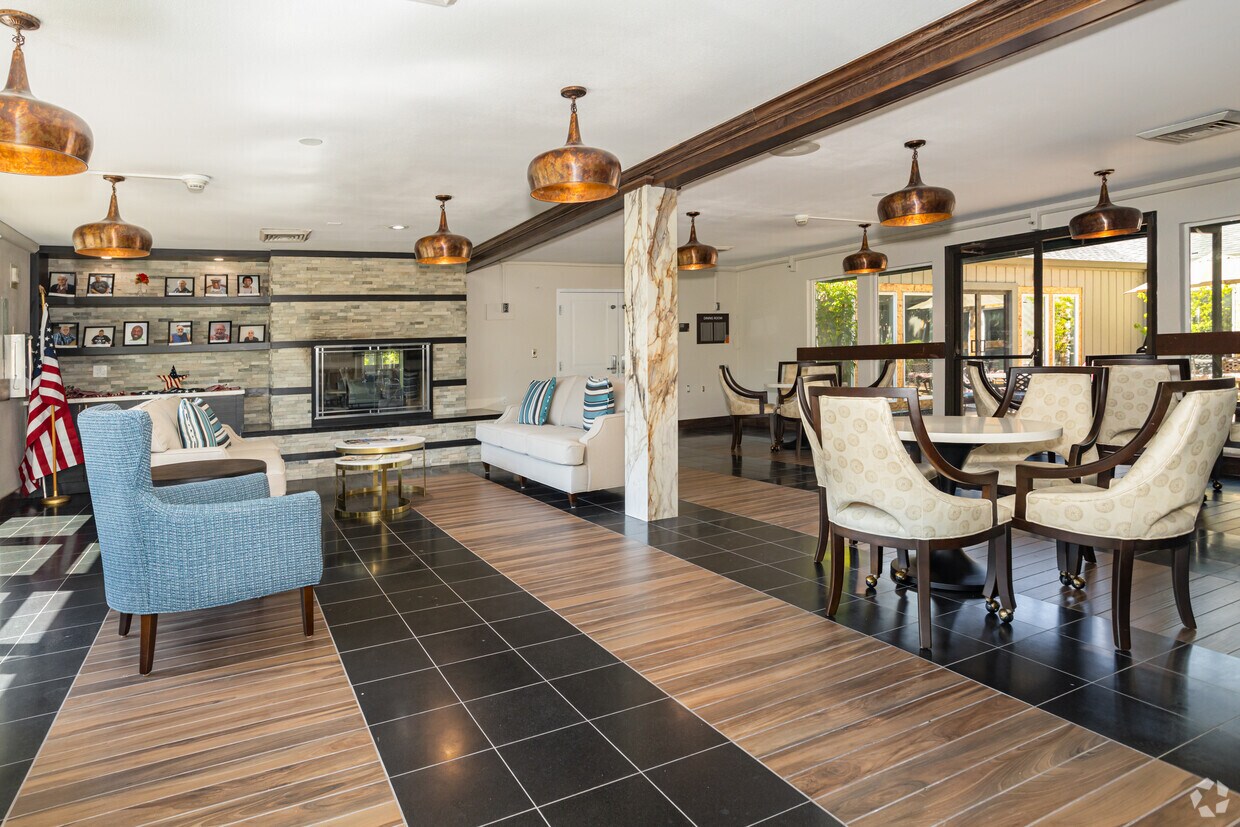 The Crest at Citrus Heights 6650 Crosswoods Cir Citrus Heights, CA