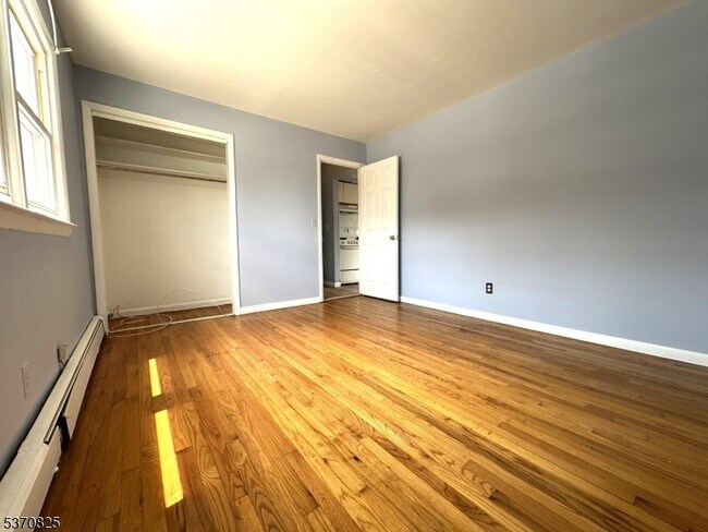 Foto del edificio - 87 N Beverwyck Rd