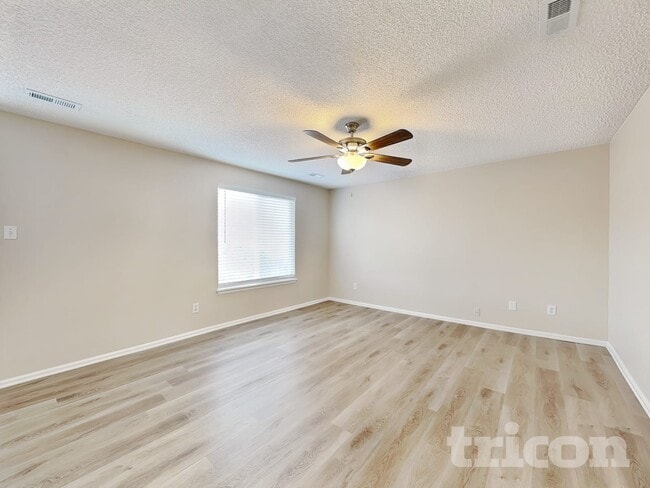 Building Photo - 1631 W 135th Dr