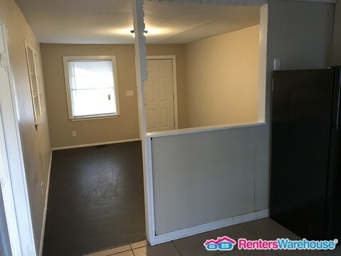 Building Photo - 3136 Latona Dr SW