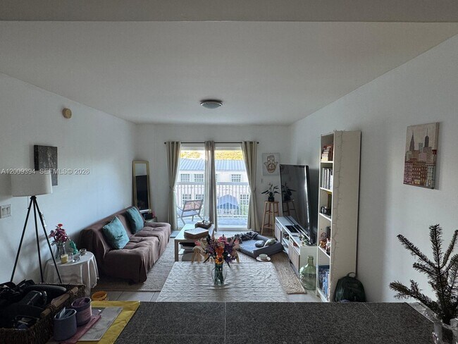 Foto del edificio - 2740 SW 28th Terrace