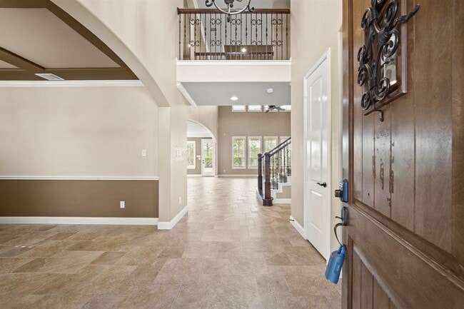 Foto del edificio - 28223 Red Shady Oaks Dr
