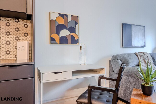 Foto del edificio - 2623 Keene St